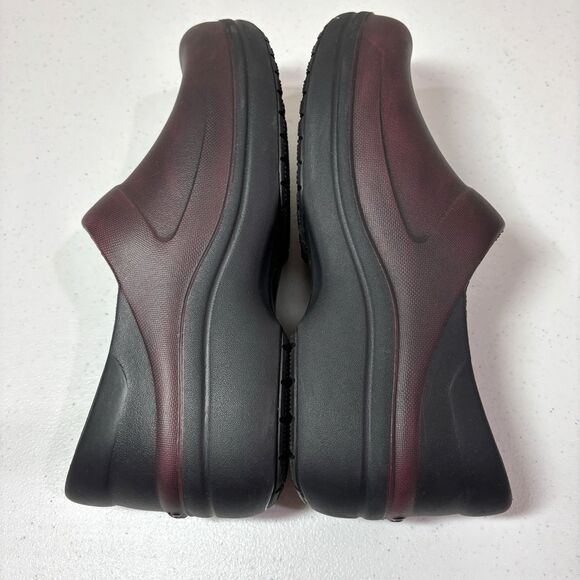 Crocs Womens Neria Pro II Slip On Work Clogs Size 10 Burgundy Black Dual Comfort - Picture 7 of 9